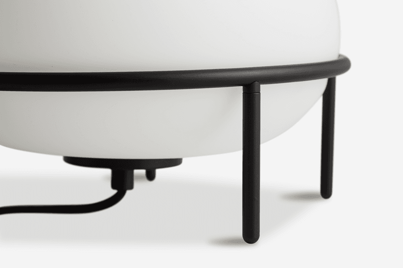 Woud Pump bordlampe m opalglass